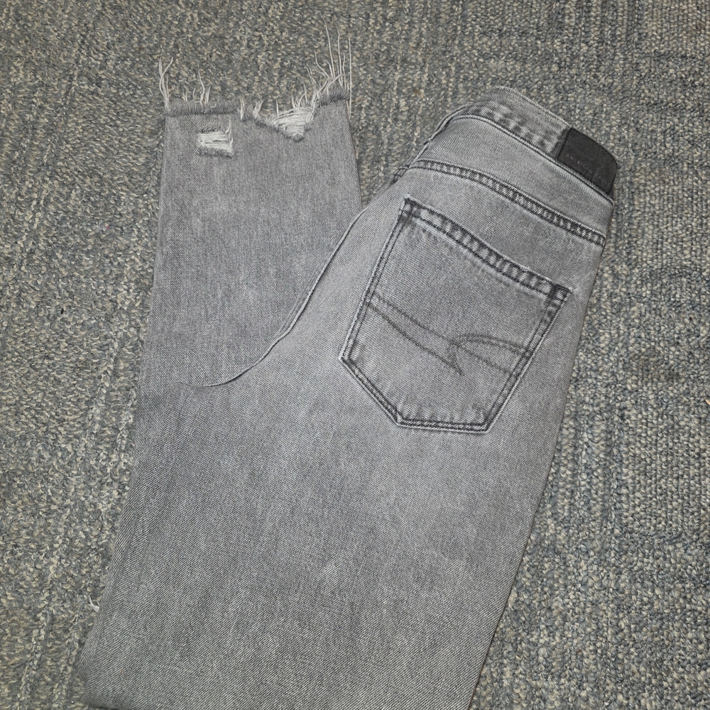 American Eagle Distressed Gray Women's Jeans